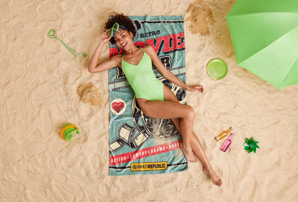 Retro Movie Lover - Summer Towel